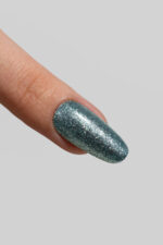 Зелен glitter гел лак Musa Nails Shine GPS004 с микро брокат и блестящ ефект за дълготраен професионален маникюр.