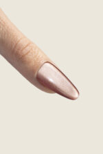 Гел лак Cat Eye Silk 06 с копринен ефект „Котешко око" - Image 2